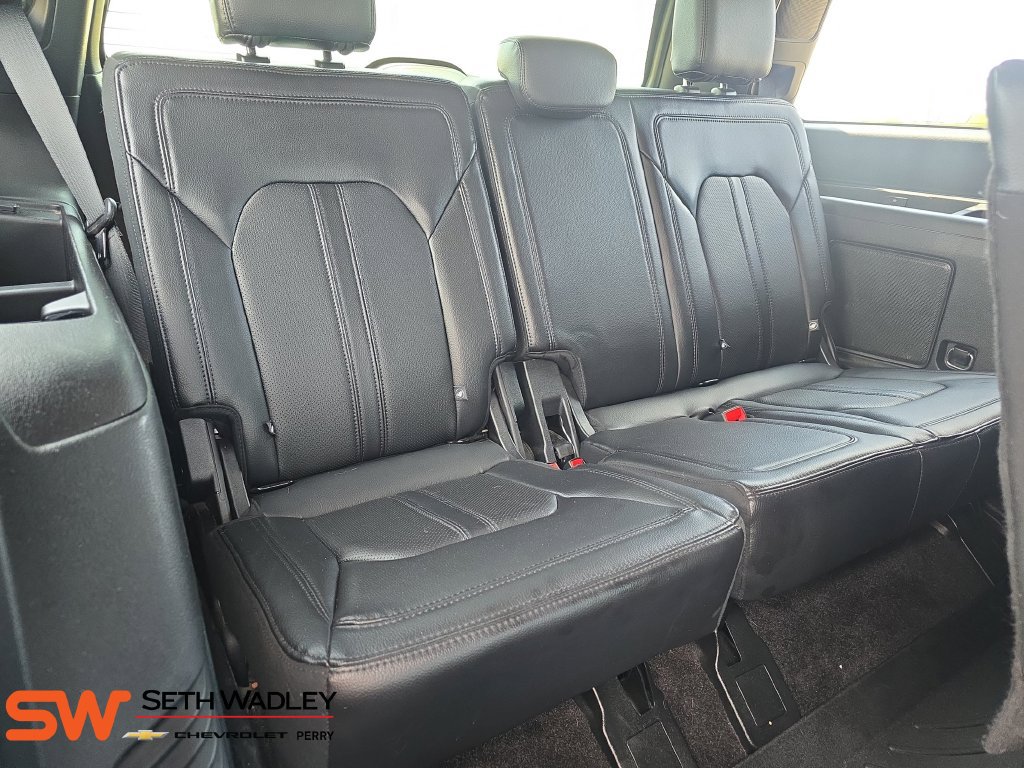 Used 2020 Ford Expedition Limited w/ Equipment Group 302A AWD/4WD image 12