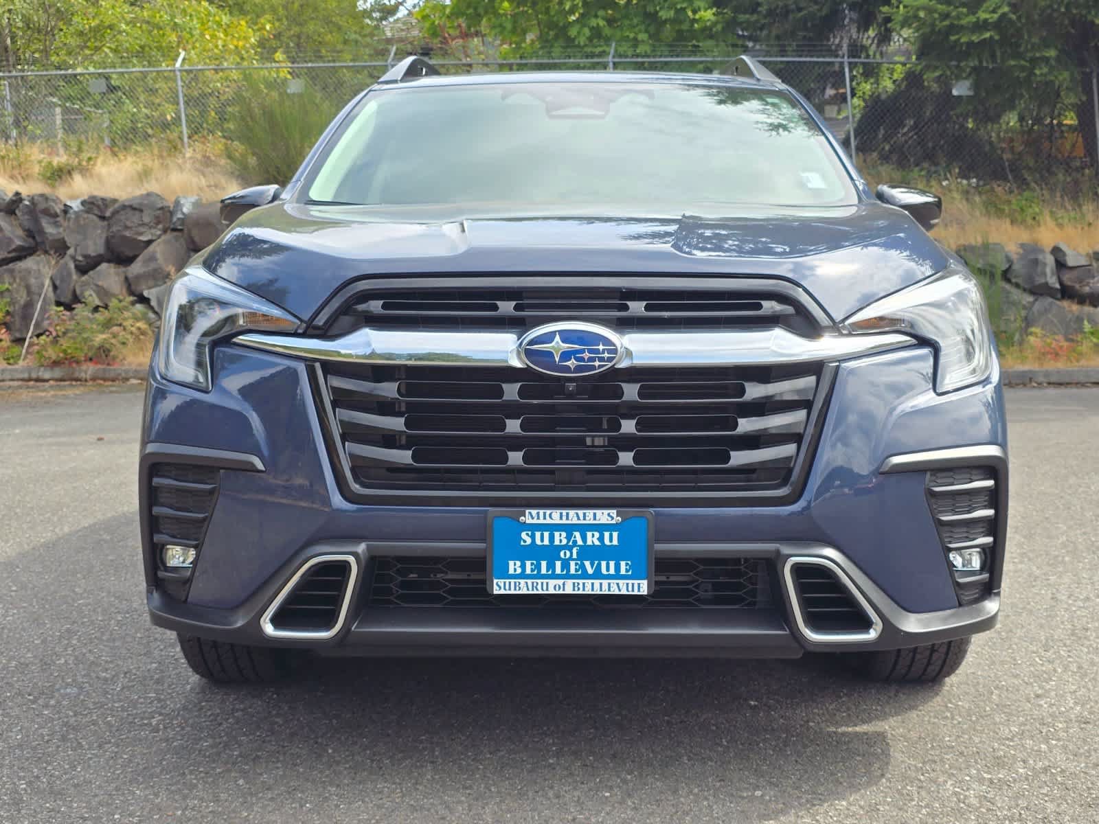 Certified 2025 Subaru Ascent Touring AWD/4WD image 6