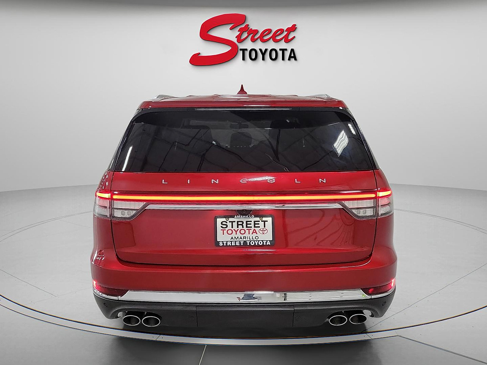 Used 2020 Lincoln Aviator Reserve w/ Equipment Group 202A AWD/4WD image 3