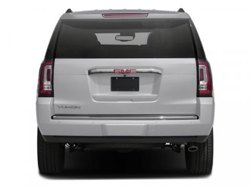 Used 2017 GMC Yukon Denali image 8