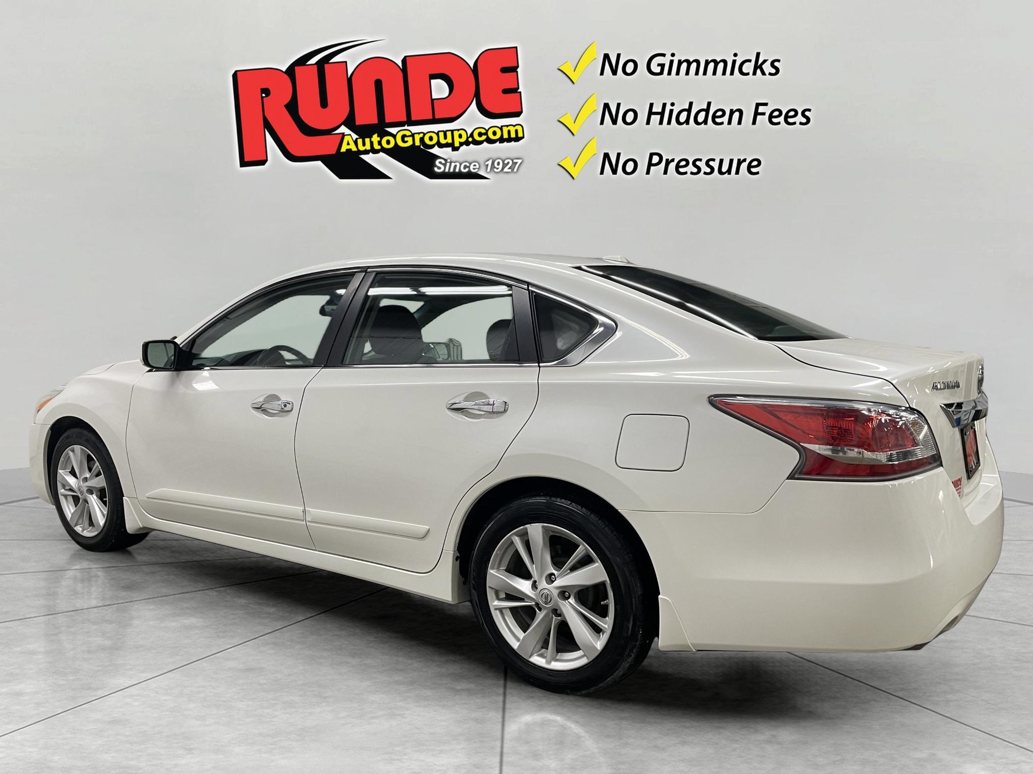 Used 2015 Nissan Altima 2.5 SV FWD image 3