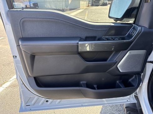 Used 2023 Ford F150 Lariat w/ Equipment Group 502A High image 10