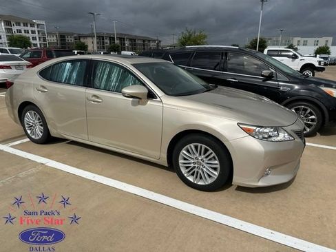 Used 2014 Lexus ES 350 w/ Luxury Package FWD image 1
