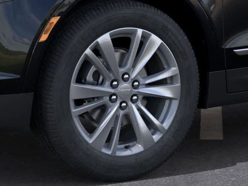 New 2025 Cadillac XT5 Premium Luxury w/ LPO, Floor Liner Package image 9