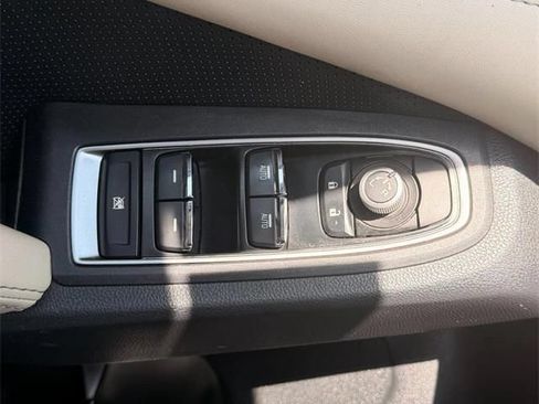 Used 2020 Subaru Ascent Limited w/ Technology Package AWD/4WD image 15