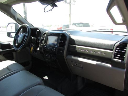 Used 2021 Ford F250 XL image 16