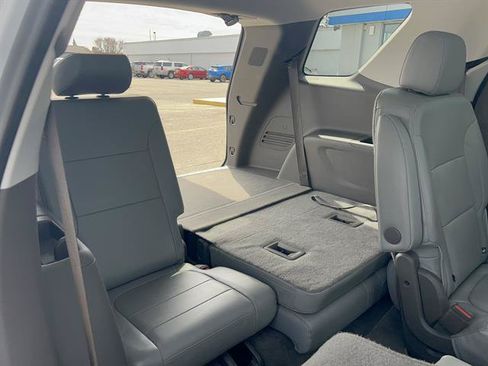 Used 2021 Chevrolet Traverse Premier AWD/4WD image 12
