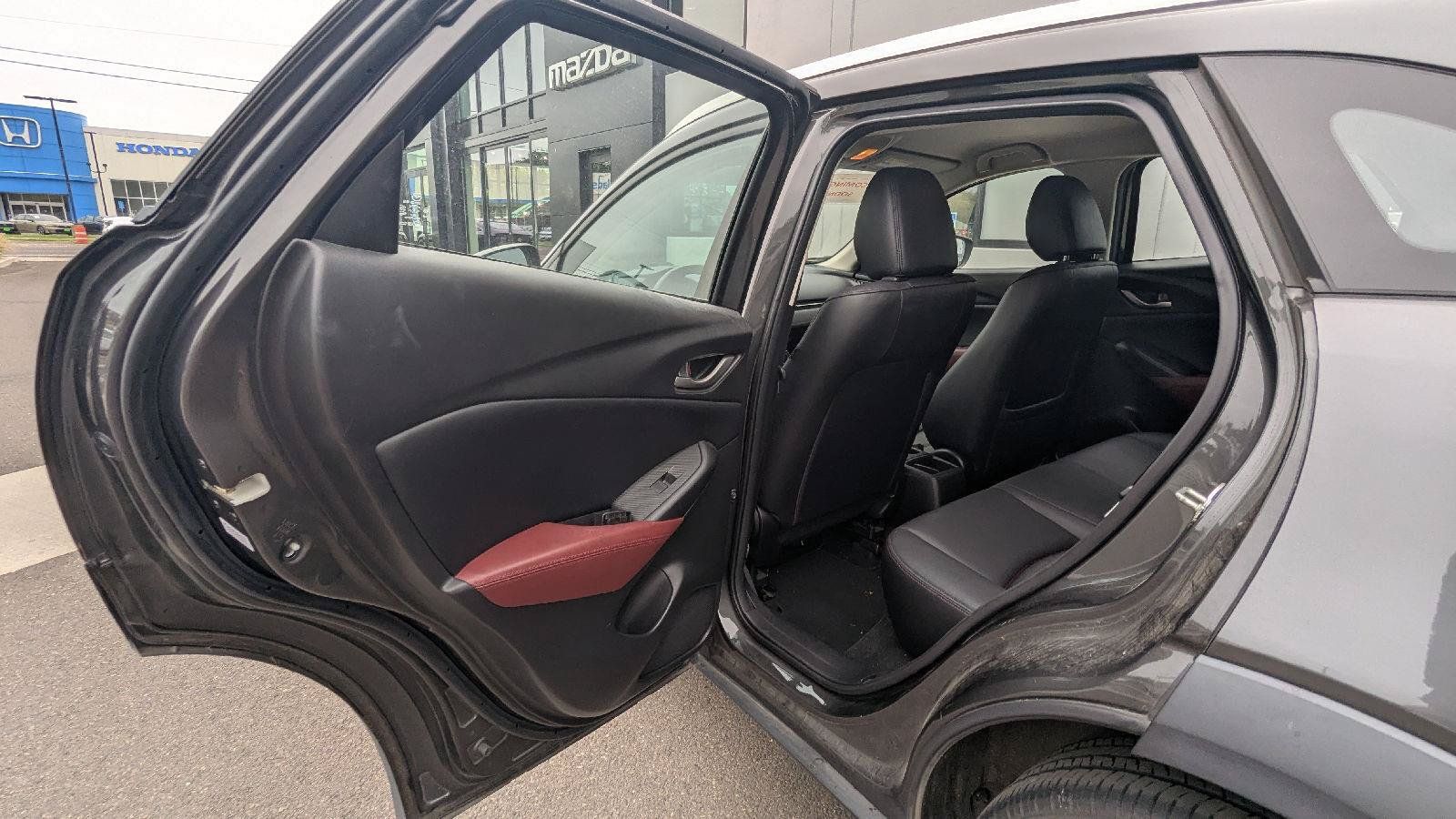 Used 2018 MAZDA CX-3 Touring AWD/4WD image 15