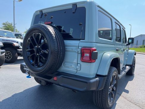 Used 2023 Jeep Wrangler Unlimited Sahara w/ Cold Weather Group AWD/4WD image 48