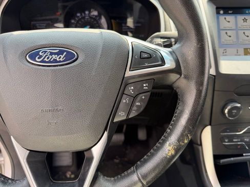 Used 2016 Ford Edge SEL w/ Equipment Group 201A FWD image 25