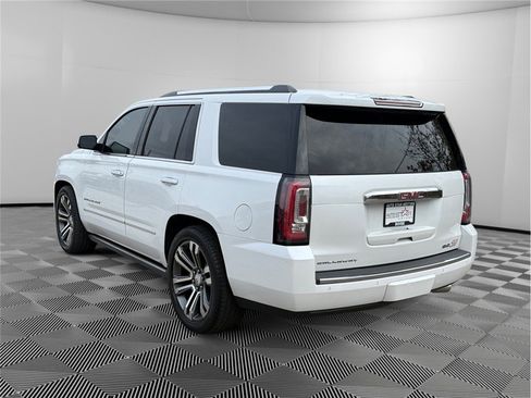 Used 2019 GMC Yukon Denali image 3