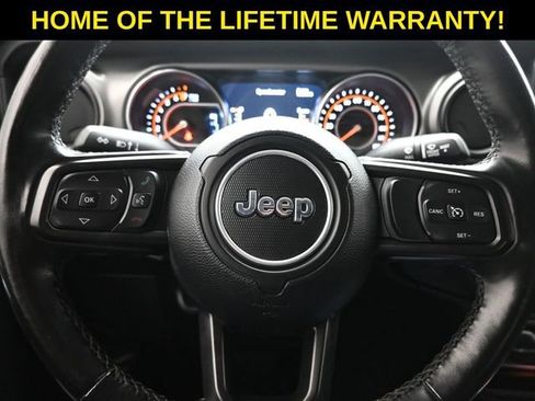 Used 2021 Jeep Gladiator Willys image 19