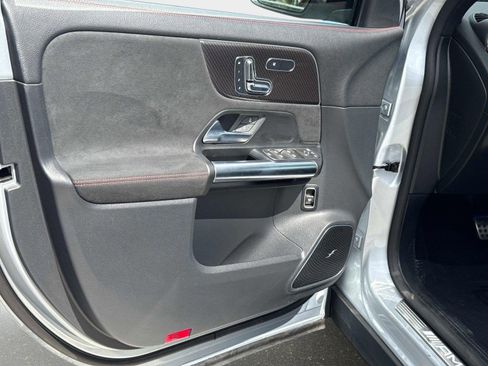 Used 2025 Mercedes-Benz GLA 35 AMG 4MATIC image 39