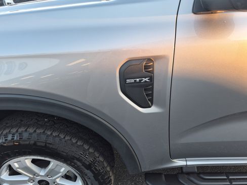 Used 2024 Ford Ranger XL image 8