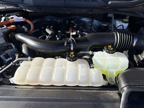 Used 2024 Ford F150 XLT w/ Mobile Office Package image 27