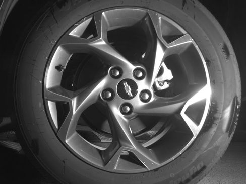 Used 2025 Chevrolet Trax LT FWD image 14