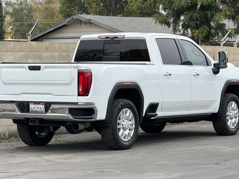 Used 2020 GMC Sierra 2500 SLT w/ Technology Package image 4