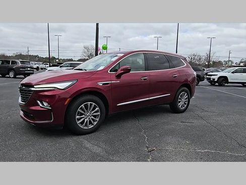 Used 2024 Buick Enclave Premium image 22