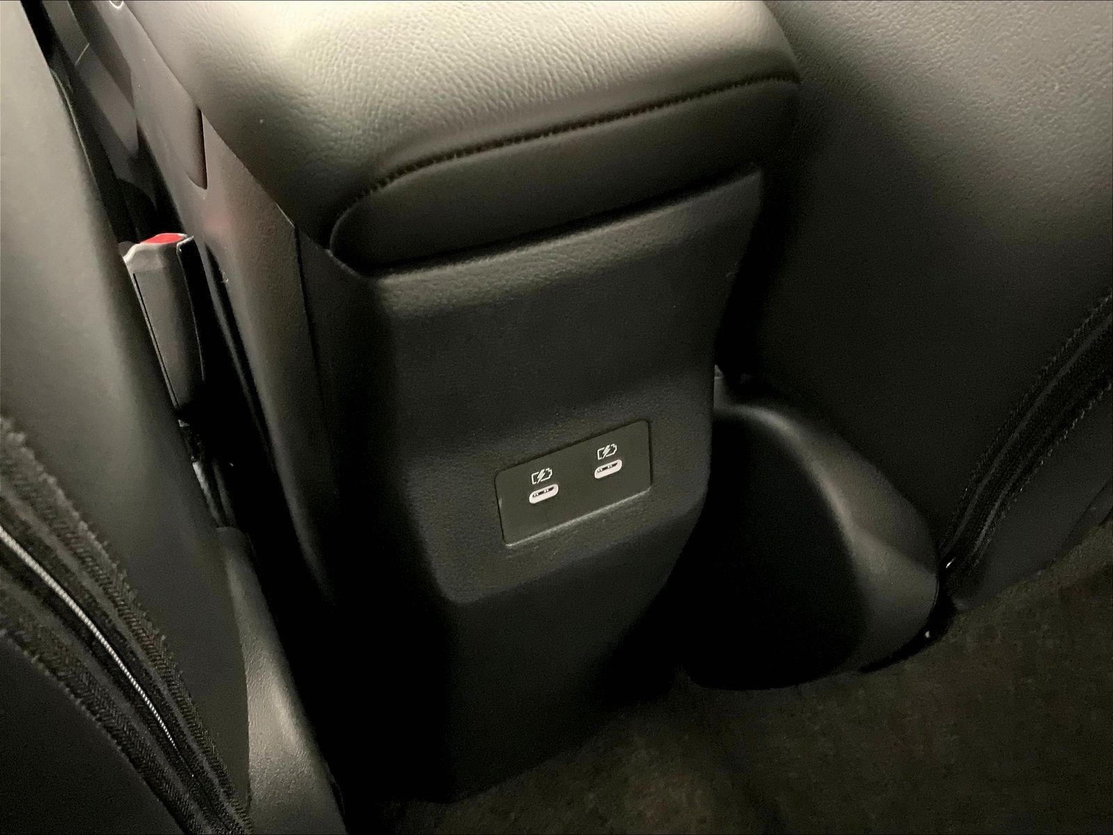 Used 2026 Nissan Kicks SR w/ Cold Weather Package AWD/4WD image 10