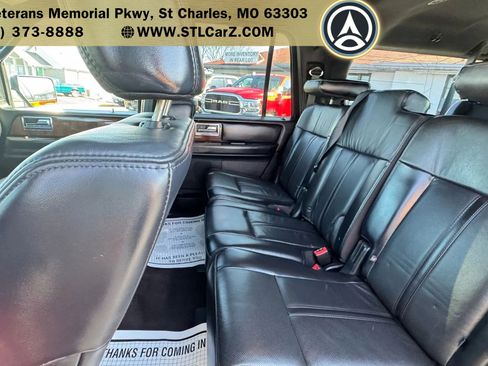 Used 2017 Lincoln Navigator L Select image 13