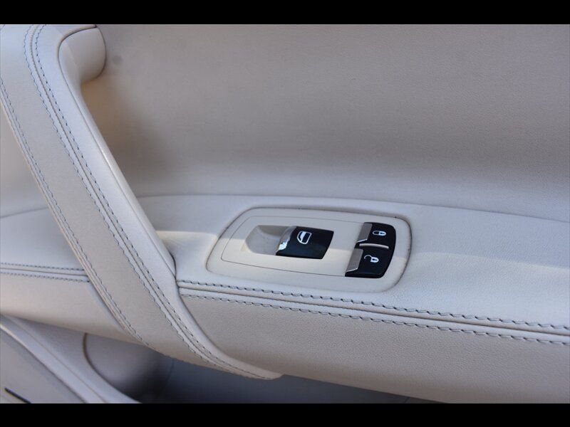 Used 2016 Maserati Quattroporte S RWD image 23