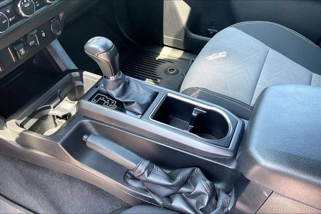 Used 2023 Toyota Tacoma TRD Off-Road AWD/4WD image 17
