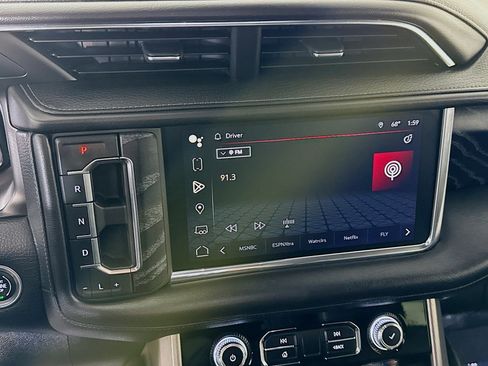 Used 2023 GMC Yukon Denali image 18