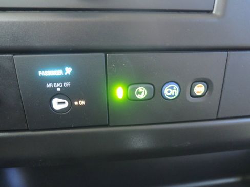 New 2026 Chevrolet Express 2500 Work Van w/ Driver Convenience Package image 18