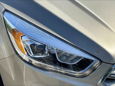 Used 2018 Ford Escape SEL AWD/4WD image 20
