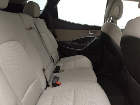 Used 2018 Hyundai Santa Fe Sport image 19