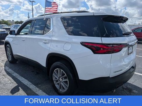 Used 2023 Chevrolet Traverse LT image 5