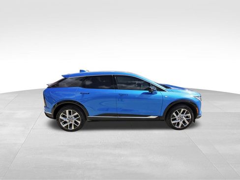 New 2026 Cadillac Optiq Luxury 1 image 5