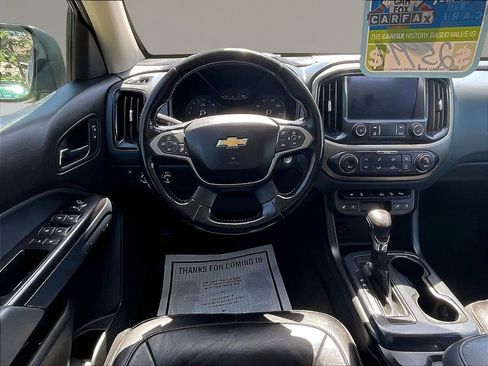 Used 2022 Chevrolet Colorado Z71 AWD/4WD image 8