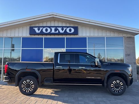 Used 2024 GMC Sierra 2500 Denali Ultimate image 7