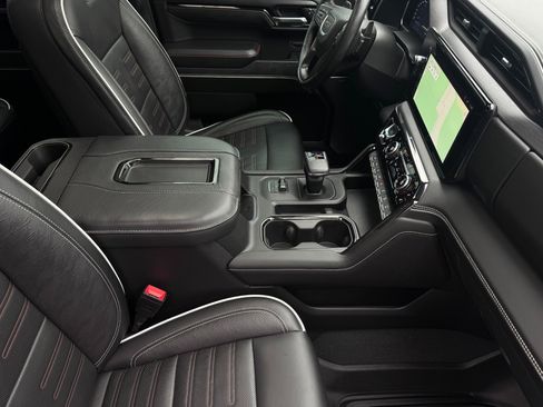 Used 2022 GMC Sierra 1500 AT4X image 26