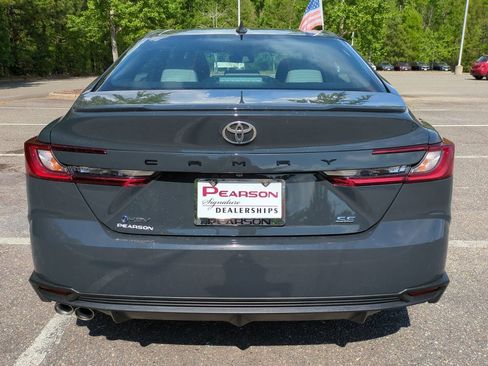 Used 2026 Toyota Camry SE w/ Convenience Package FWD image 5