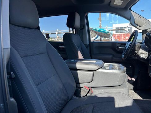 Used 2020 Chevrolet Silverado 1500 Custom w/ Custom Value Package RWD image 30