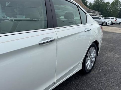Used 2014 Honda Accord EX-L image 15