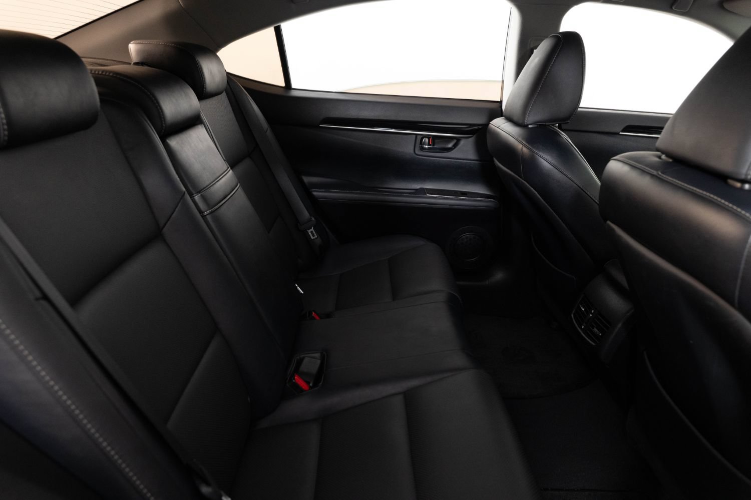 Used 2017 Lexus ES 350 w/ Accessory Package FWD image 22