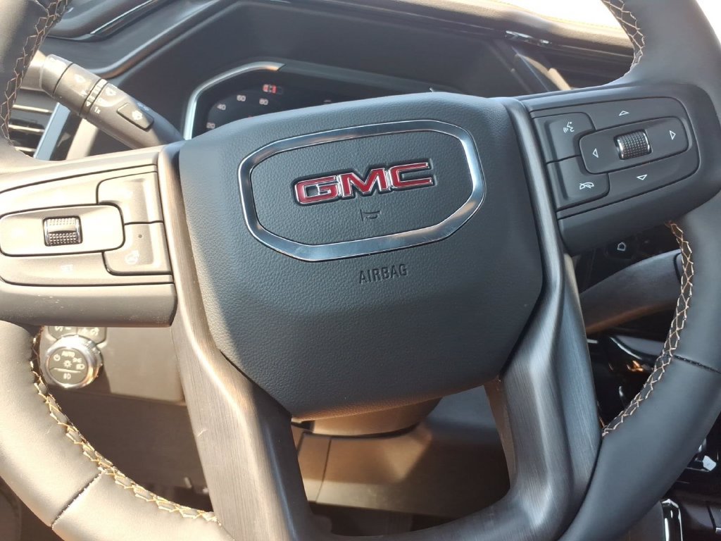 New 2026 GMC Sierra 2500 AT4 w/ Max Trailering Package AWD/4WD image 22
