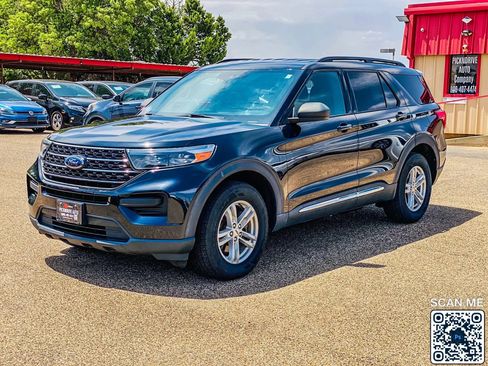 Used 2020 Ford Explorer XLT AWD/4WD image 4