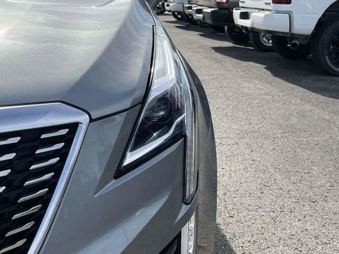 Used 2023 Cadillac XT5 Premium Luxury image 9