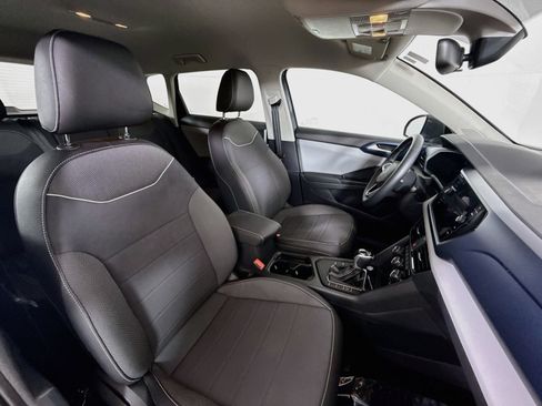 Certified 2023 Volkswagen Taos SE FWD image 26