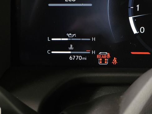 Used 2025 Lexus GX 550 w/ Cold Area Package AWD/4WD image 27