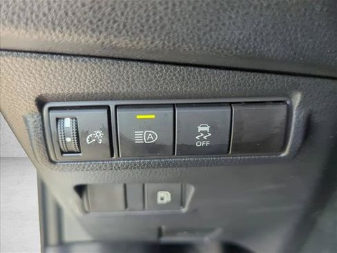 Used 2024 Toyota Corolla Cross AWD Hybrid image 10