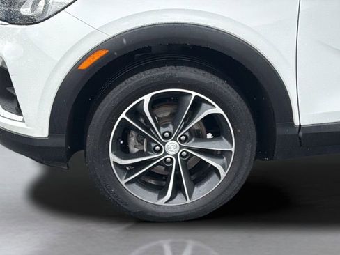 Used 2022 Buick Encore GX Essence FWD image 20