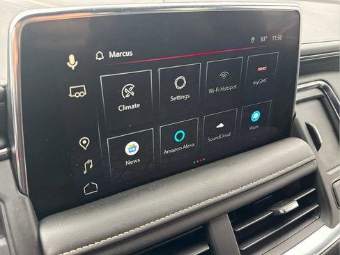 Used 2022 GMC Yukon SLT w/ SLT Premium Package image 10