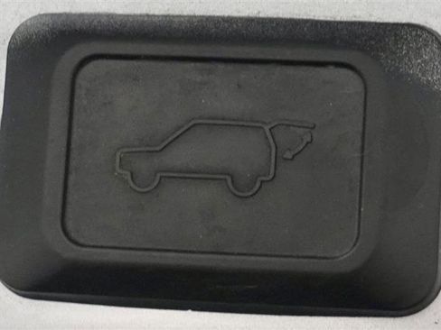 Used 2017 Toyota RAV4 SE image 41