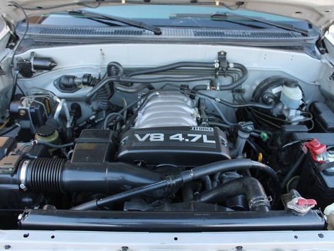 Used 2003 Toyota Sequoia Limited RWD image 16