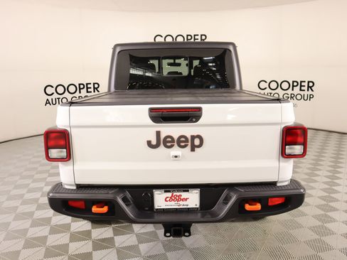Used 2022 Jeep Gladiator Mojave w/ Trailer Tow Package image 21